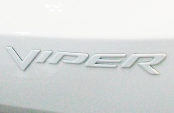 2009 - 2010 Dodge Viper SRT10 Bright White Rear VIPER Badge - 0WN73BWAAC