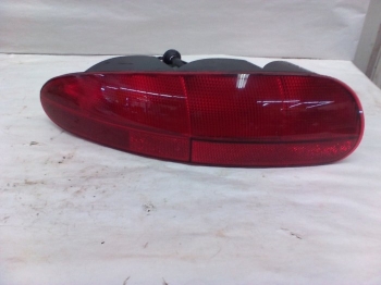 000; 1992 - 1996 Dodge Viper RT/10 Left Tail Lamp - 04642103