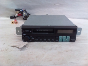 009 1992 - 1996 DODGE VIPER CASSETTE RADIO 4708187 